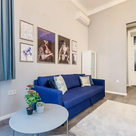 W33 - Prime Location - Comfortable Quality By Bqa *