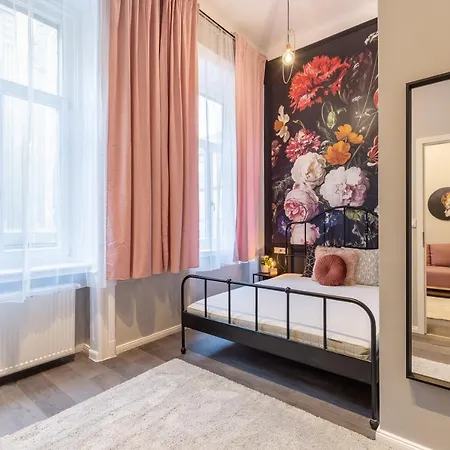 Apartment W33 - Prime Location - Comfortable Quality By Bqa