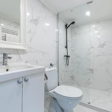 Apartment W33 - Prime Location - Comfortable Quality By Bqa