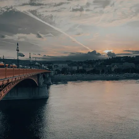 W33 - Prime Location - Comfortable Quality By Bqa Budapest