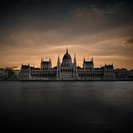 W33 - Prime Location - Comfortable Quality By Bqa *