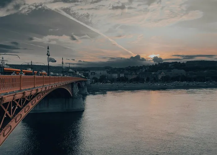 W33 - Prime Location - Comfortable Quality By Bqa Budapest