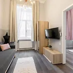 Apartment W33 - Prime Location - Comfortable Quality By Bqa